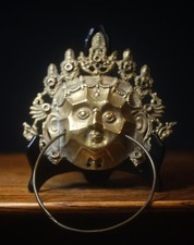 Listing image for Vintage Brass Ritual Mask Wall Hanging – Ornate Asian Design, 18cm